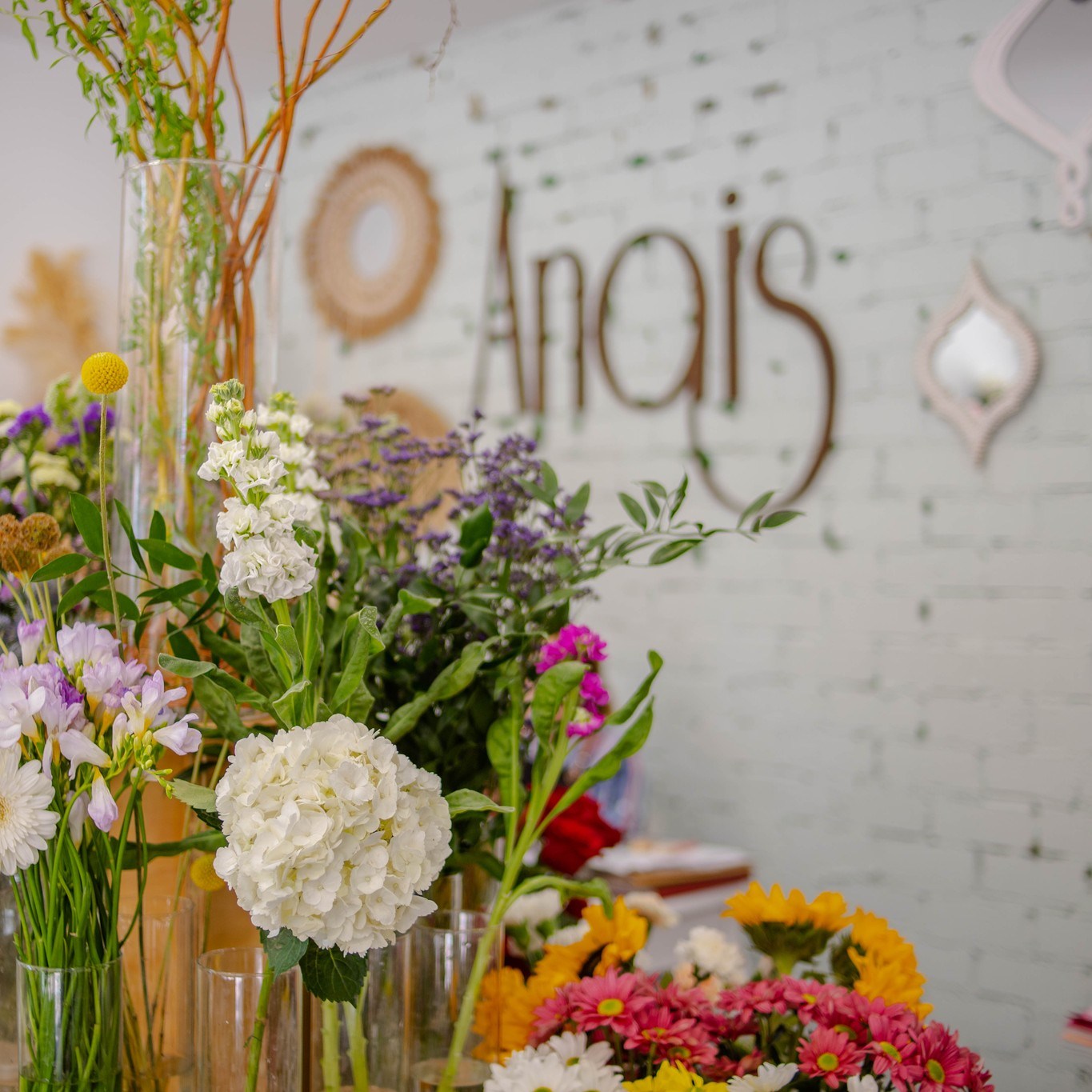 ¡BUENOS DÍAS!🌼

Despertarse rodeadas de estos colores y olores es una suerte😍

👰Especialistas en bodas y eventos.
🎁Servicio en tienda y envíos.
📲Presupuestos y consultas por privado.

📍Av. Alcalde Clemente Díaz Ruiz, S/N, Local 3 (Fuengirola)
☎️952 66 69 54
