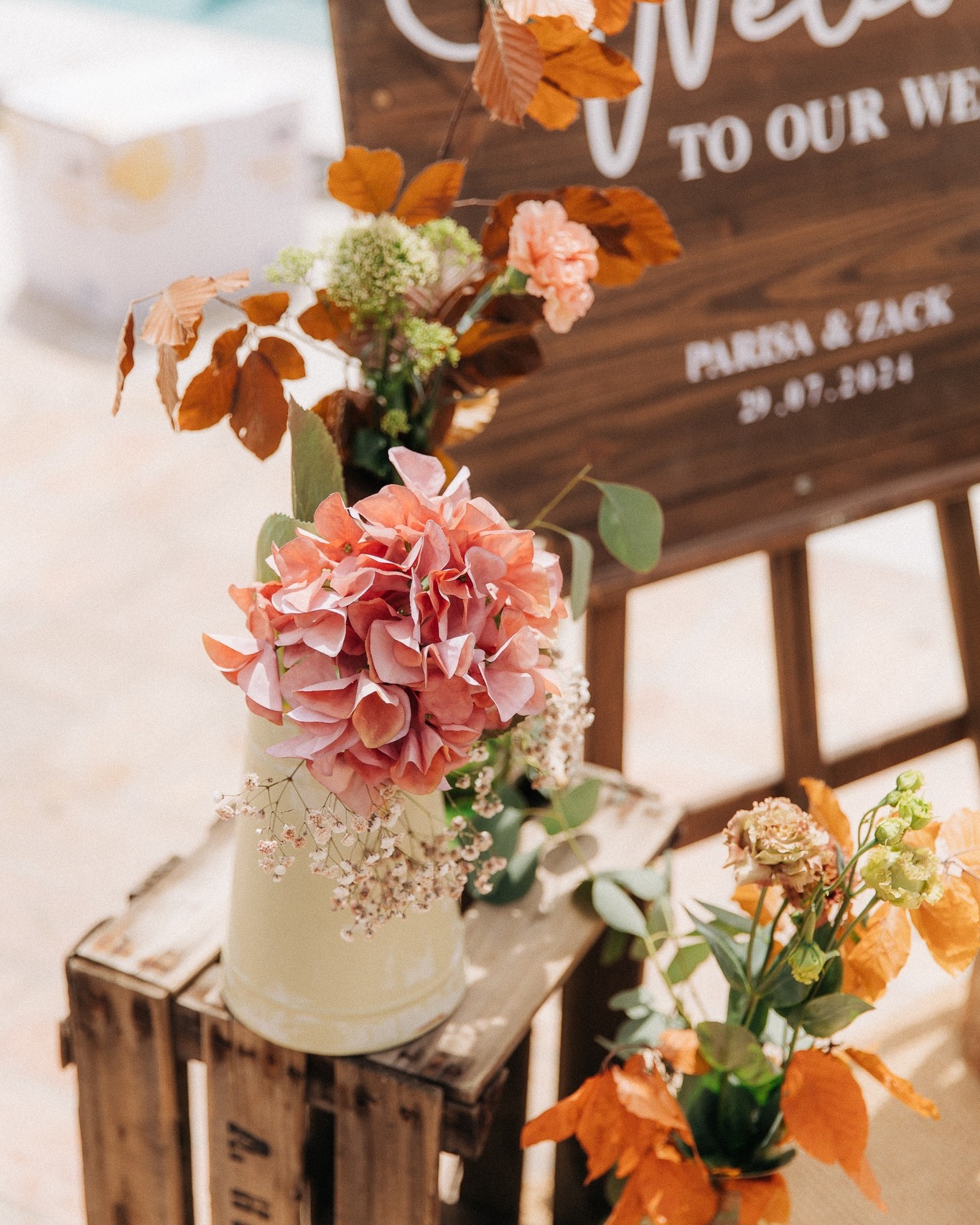 Ponerle color a cada rincón💕

@mynaturalwedding
@davidluquephotography
_______________________________________
Floristería para bodas
Floristería en Fuengirola
Floristería para bodas en Málaga